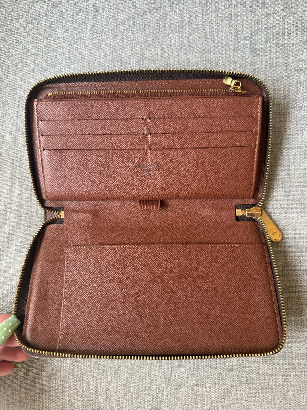 Louis Vuitton Zippy Organizer Wallet - Picture 6 of 15